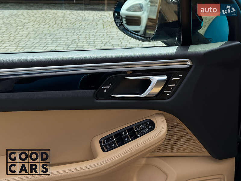 Внедорожник / Кроссовер Porsche Macan 2017 в Одессе