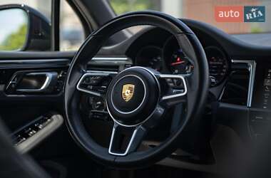 Внедорожник / Кроссовер Porsche Macan 2021 в 