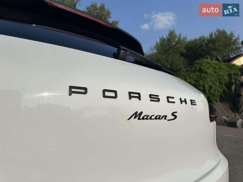 Внедорожник / Кроссовер Porsche Macan 2015 в Днепре