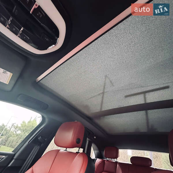 Внедорожник / Кроссовер Porsche Macan 2020 в Киеве