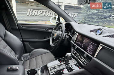 Внедорожник / Кроссовер Porsche Macan 2023 в 