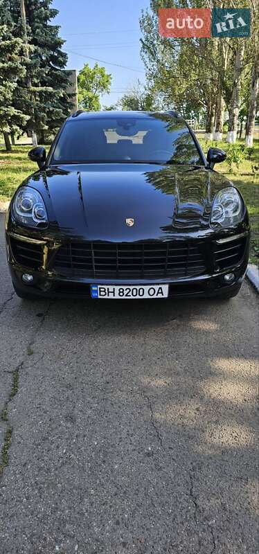 Внедорожник / Кроссовер Porsche Macan 2014 в Одессе