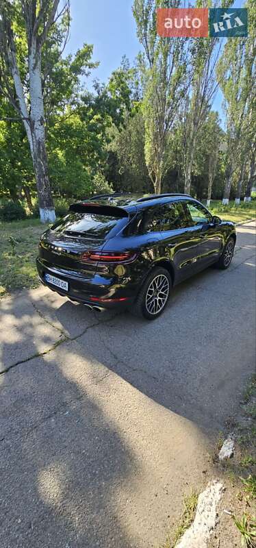 Внедорожник / Кроссовер Porsche Macan 2014 в Одессе