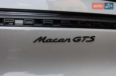 Внедорожник / Кроссовер Porsche Macan 2022 в 