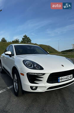Внедорожник / Кроссовер Porsche Macan 2018 в 