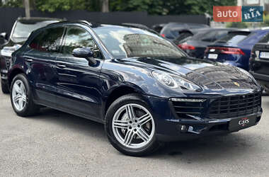 Внедорожник / Кроссовер Porsche Macan 2017 в 