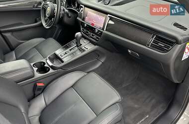 Внедорожник / Кроссовер Porsche Macan 2023 в 