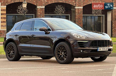 Внедорожник / Кроссовер Porsche Macan 2018 в 