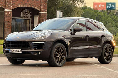 Внедорожник / Кроссовер Porsche Macan 2018 в 