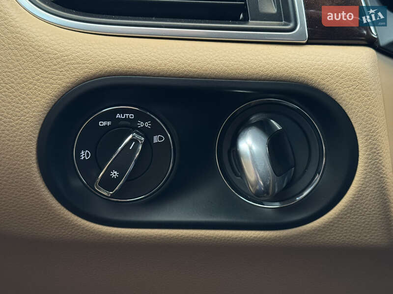 Внедорожник / Кроссовер Porsche Macan 2018 в Киеве