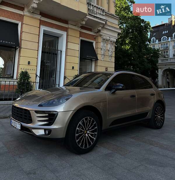 Porsche Macan 2016
