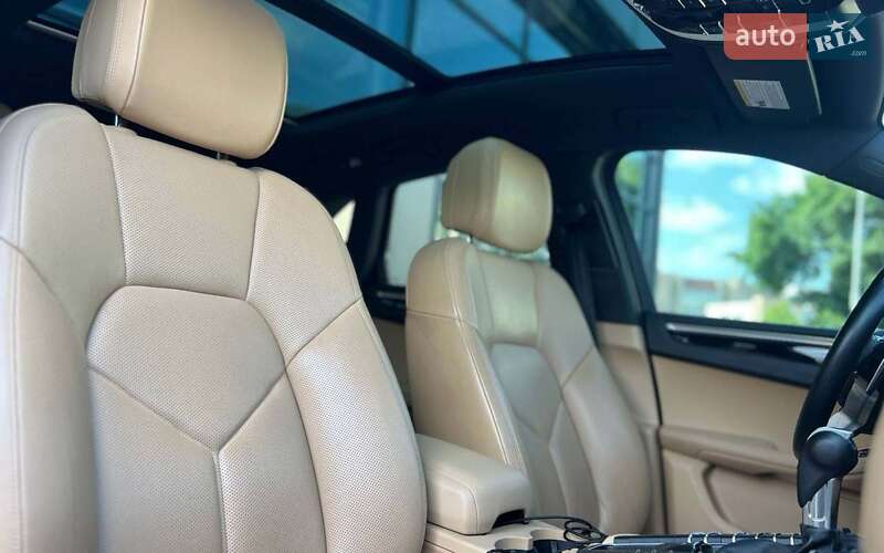 Позашляховик / Кросовер Porsche Macan 2018 в Івано-Франківську