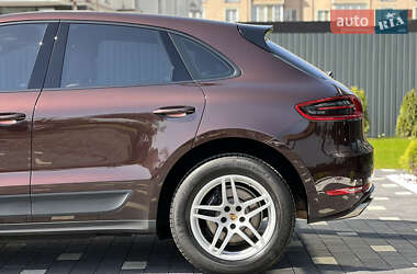 Внедорожник / Кроссовер Porsche Macan 2016 в 