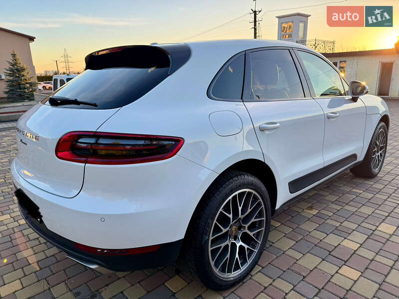 Внедорожник / Кроссовер Porsche Macan 2016 в Днепре