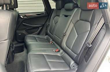 Внедорожник / Кроссовер Porsche Macan 2019 в 