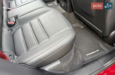Внедорожник / Кроссовер Porsche Macan 2021 в 