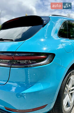 Внедорожник / Кроссовер Porsche Macan 2018 в 