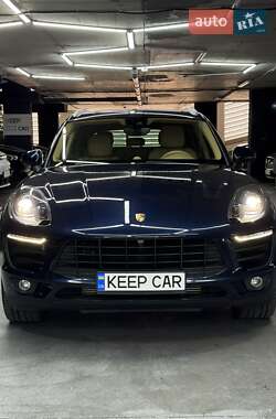 Внедорожник / Кроссовер Porsche Macan 2016 в 