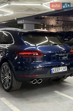 Внедорожник / Кроссовер Porsche Macan 2016 в 