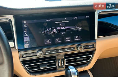 Внедорожник / Кроссовер Porsche Macan 2021 в 