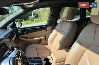 Внедорожник / Кроссовер Porsche Macan 2021 в 
