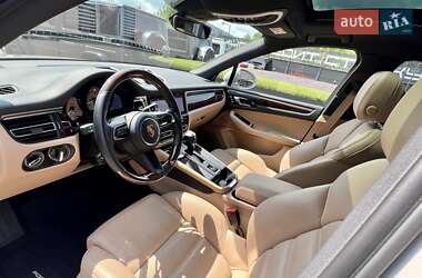 Внедорожник / Кроссовер Porsche Macan 2022 в 