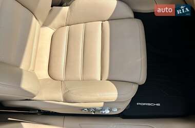 Внедорожник / Кроссовер Porsche Macan 2022 в 