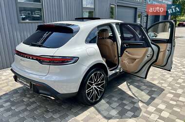 Внедорожник / Кроссовер Porsche Macan 2022 в 