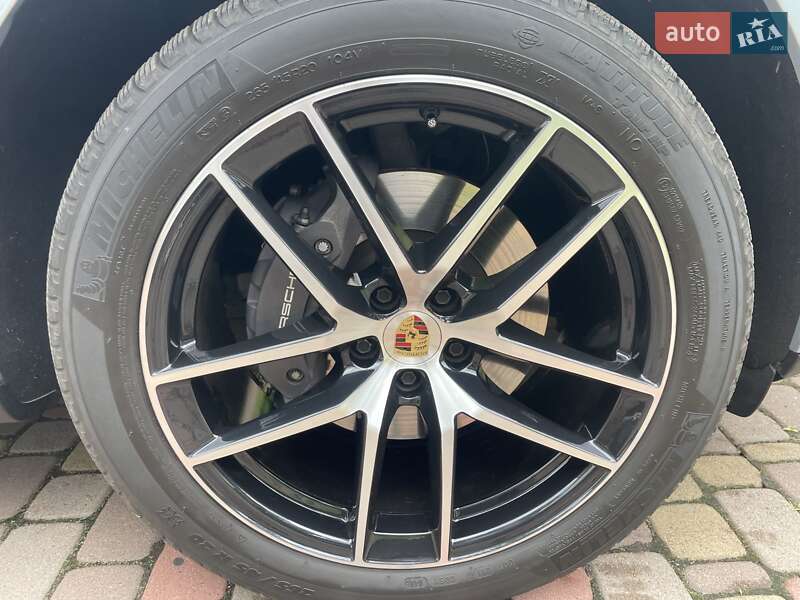 Позашляховик / Кросовер Porsche Macan 2023 в Києві