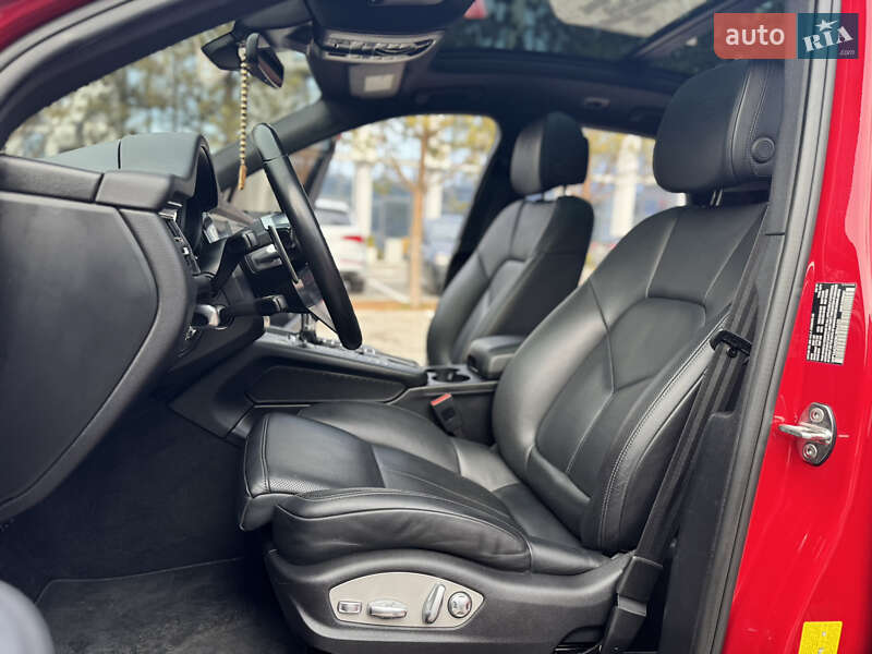 Внедорожник / Кроссовер Porsche Macan 2019 в Ровно фото 13 Внедорожник / Кроссовер Porsche Macan 2019 в Ровно