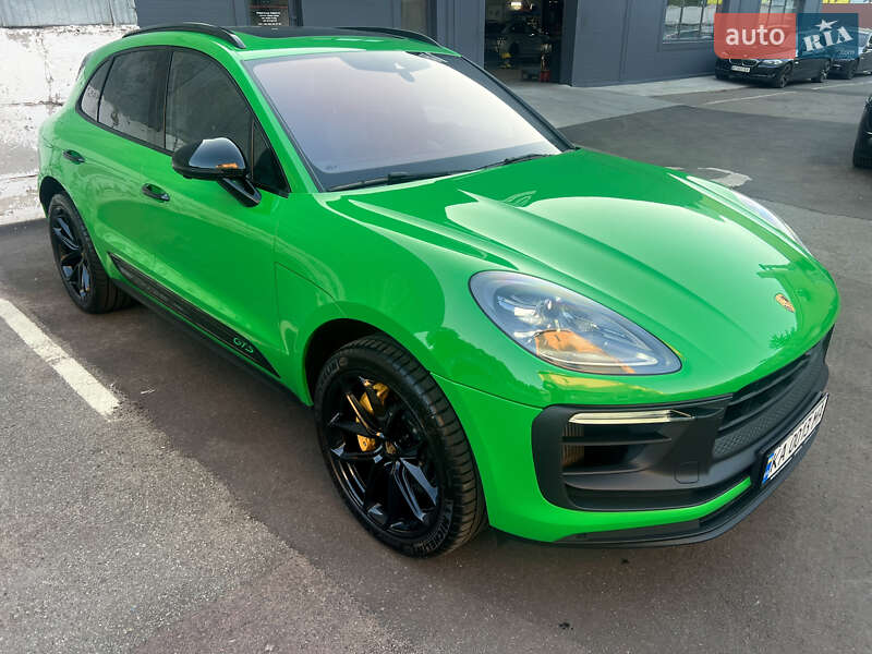 Porsche Macan 2021