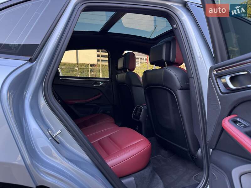 Позашляховик / Кросовер Porsche Macan 2023 в Києві
