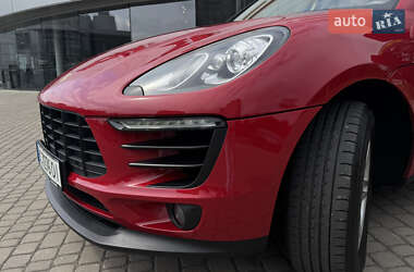 Внедорожник / Кроссовер Porsche Macan 2017 в 