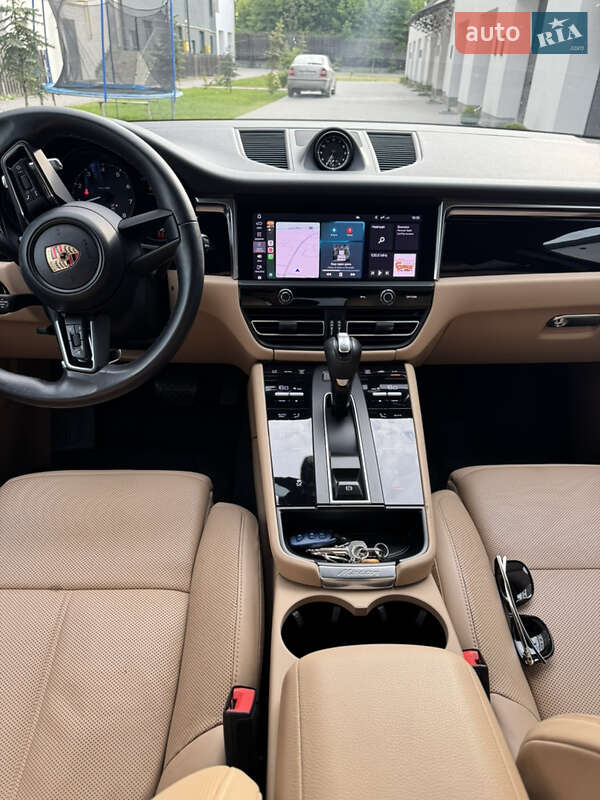 Внедорожник / Кроссовер Porsche Macan 2023 в Чорткове