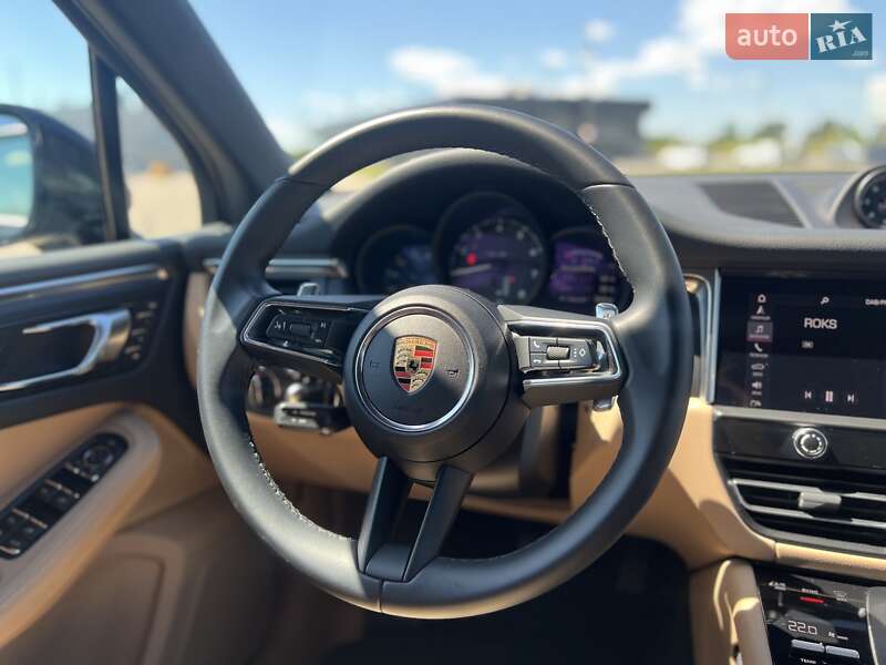 Внедорожник / Кроссовер Porsche Macan 2024 в Киеве