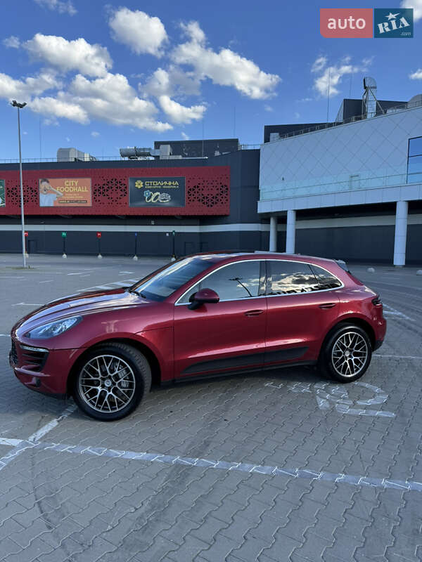 Позашляховик / Кросовер Porsche Macan 2015 в Києві