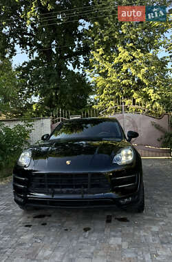 Внедорожник / Кроссовер Porsche Macan 2015 в 
