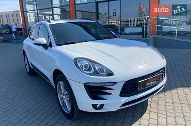 Внедорожник / Кроссовер Porsche Macan 2018 в 