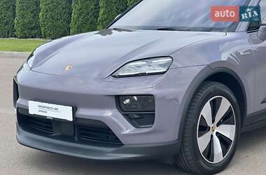 Внедорожник / Кроссовер Porsche Macan 2024 в 