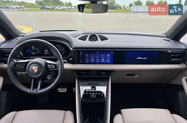Внедорожник / Кроссовер Porsche Macan 2024 в 