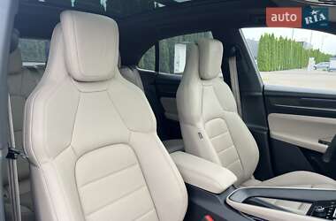 Внедорожник / Кроссовер Porsche Macan 2024 в 