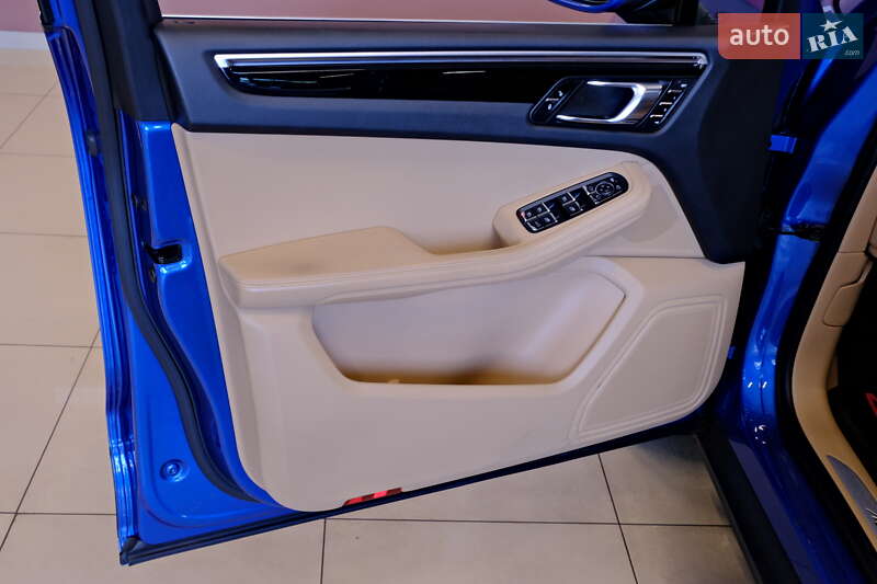 Позашляховик / Кросовер Porsche Macan 2016 в Одесі