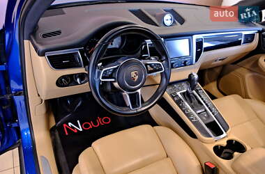 Внедорожник / Кроссовер Porsche Macan 2016 в 