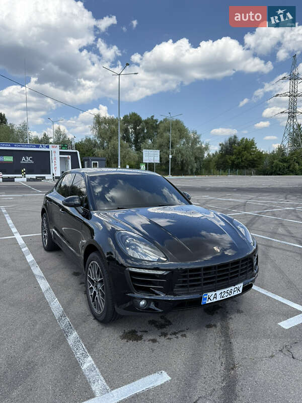 Внедорожник / Кроссовер Porsche Macan 2014 в Киеве