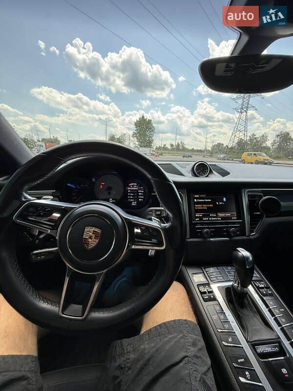Внедорожник / Кроссовер Porsche Macan 2014 в Киеве