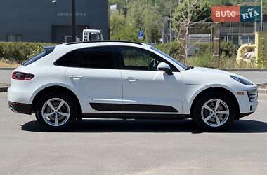 Внедорожник / Кроссовер Porsche Macan 2018 в 