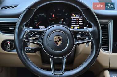 Внедорожник / Кроссовер Porsche Macan 2018 в 