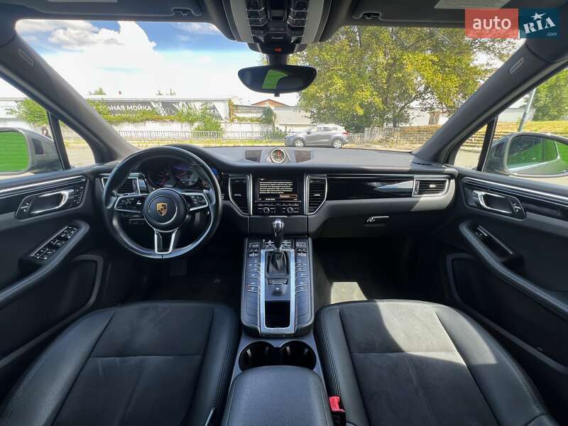 Внедорожник / Кроссовер Porsche Macan 2015 в Киеве