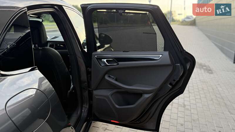 Внедорожник / Кроссовер Porsche Macan 2017 в Киеве фото 18 Внедорожник / Кроссовер Porsche Macan 2017 в Киеве