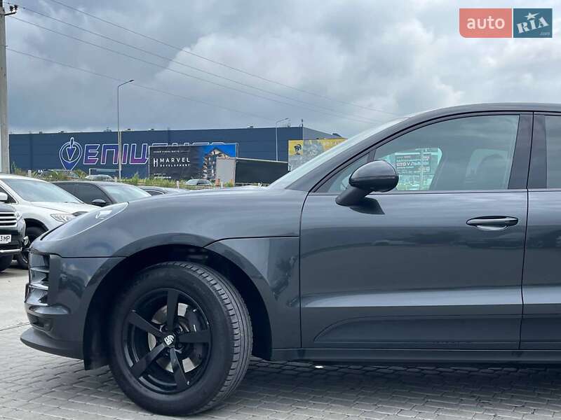 Позашляховик / Кросовер Porsche Macan 2020 в Львові